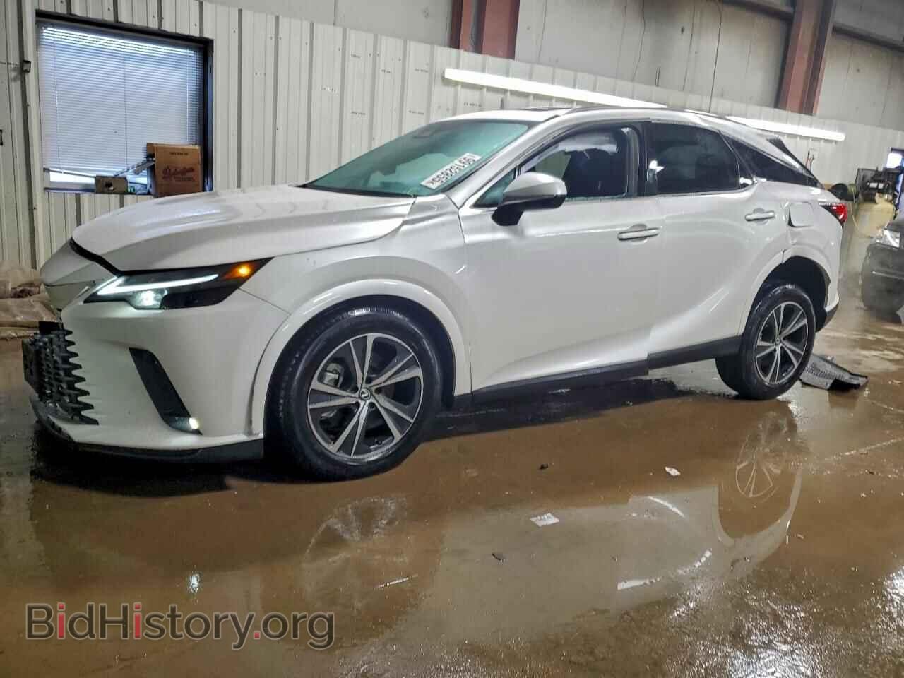 Фотография 2T2BAMCA0PC028555 - LEXUS RX350 2023