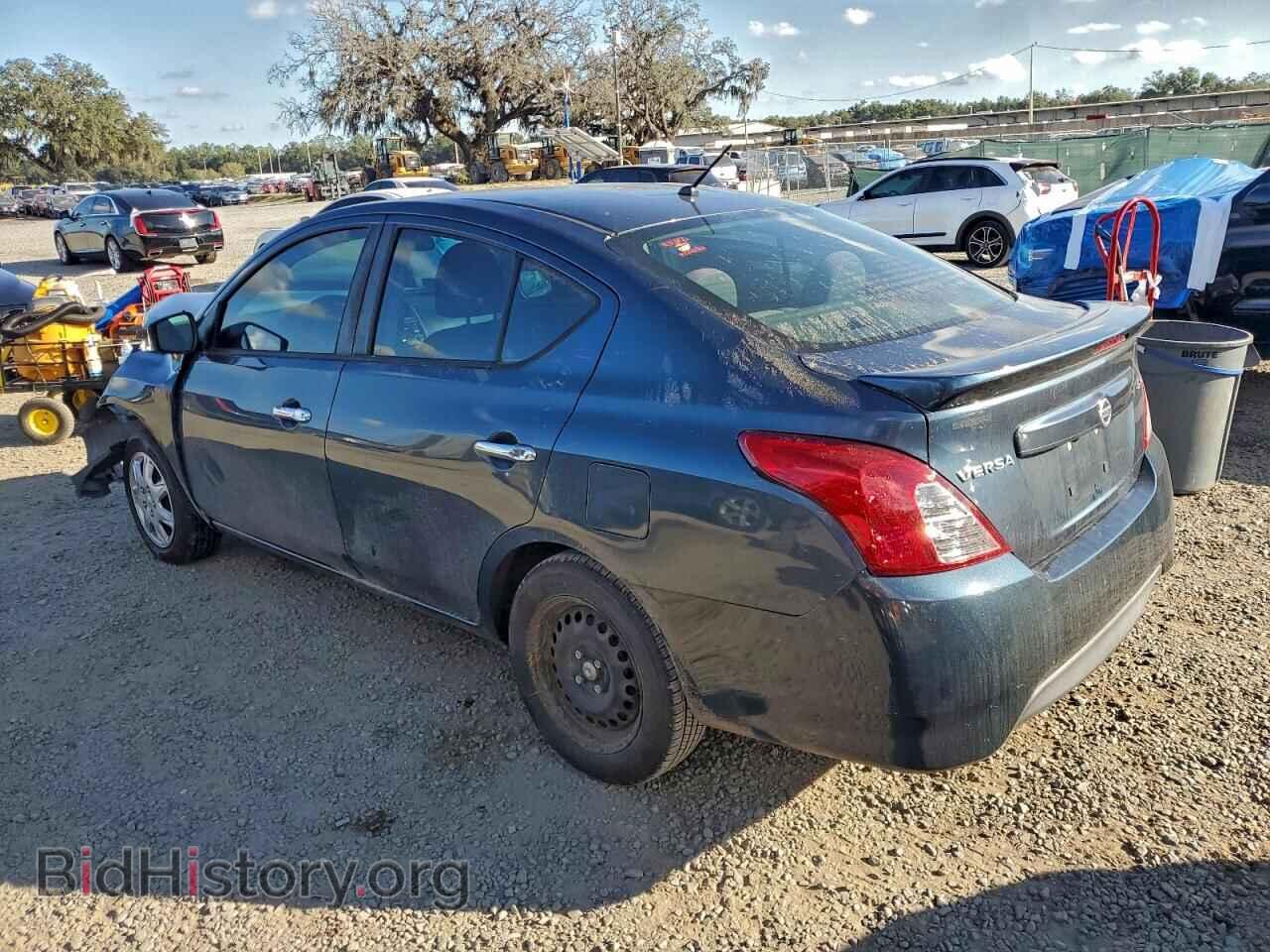 2017 NISSAN VERSA - VIN: 3N1CN7AP1HL815070 - Фото 2