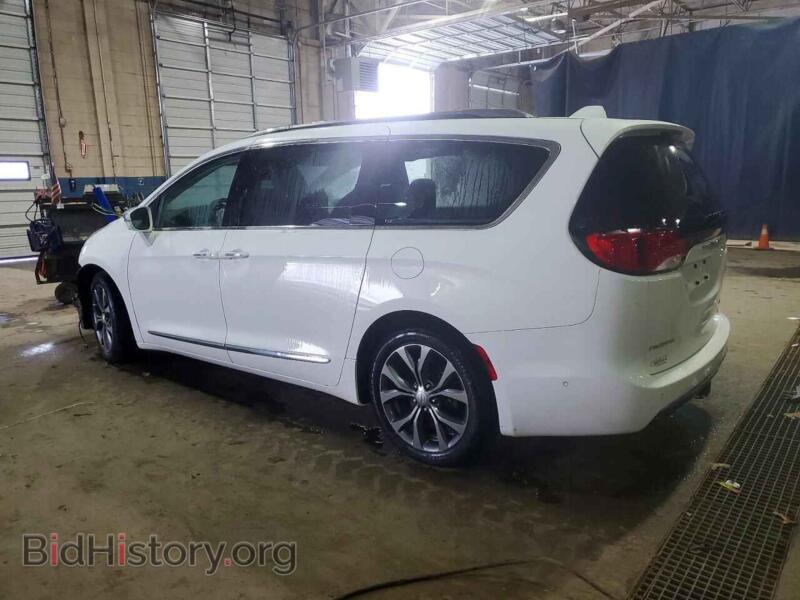 2017 Chrysler PACIFICA (VIN 2C4RC1GGXHR744973) — photo 2 of 15