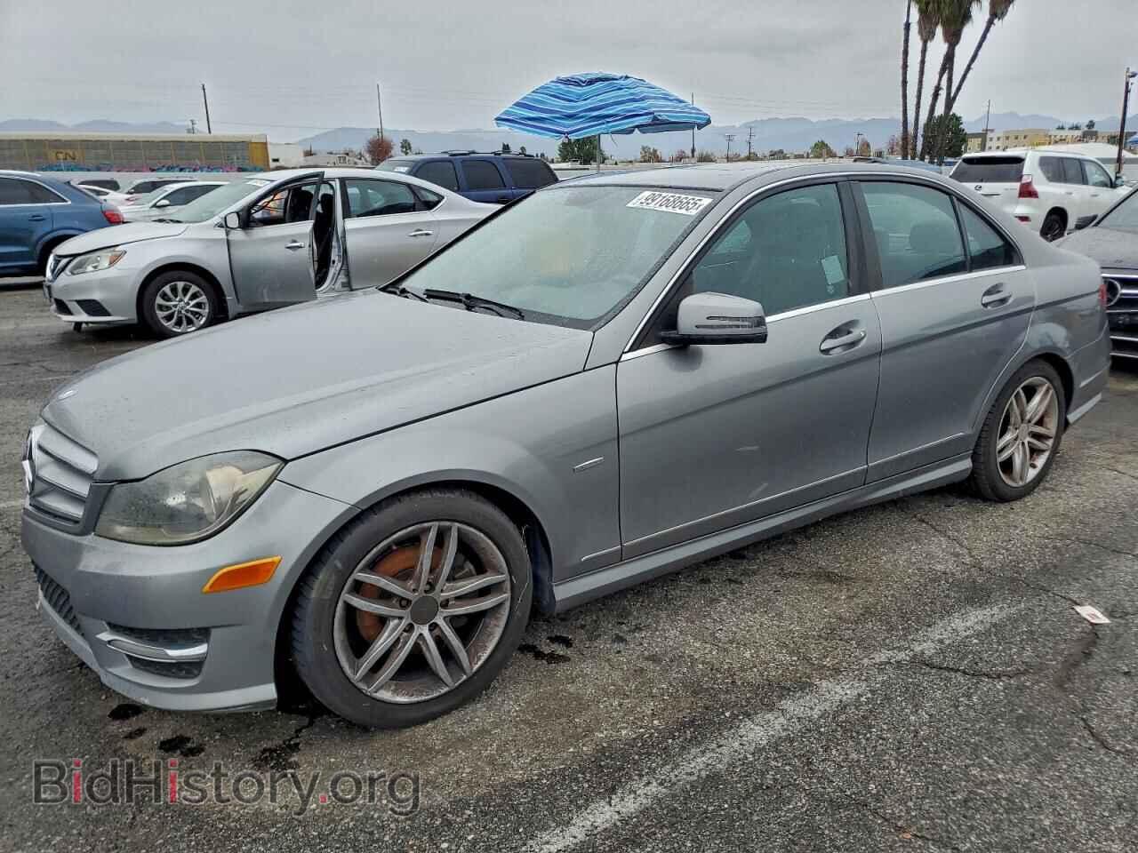 Photo WDDGF4HB2CA723539 - MERCEDES-BENZ C-CLASS 2012