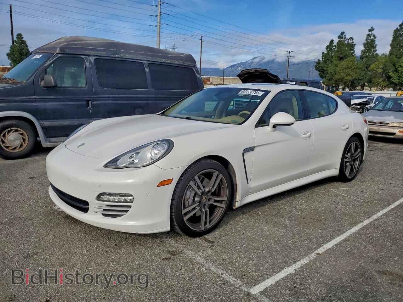 Photo WP0AA2A76BL021896 - PORSCHE PANAMERA 2011