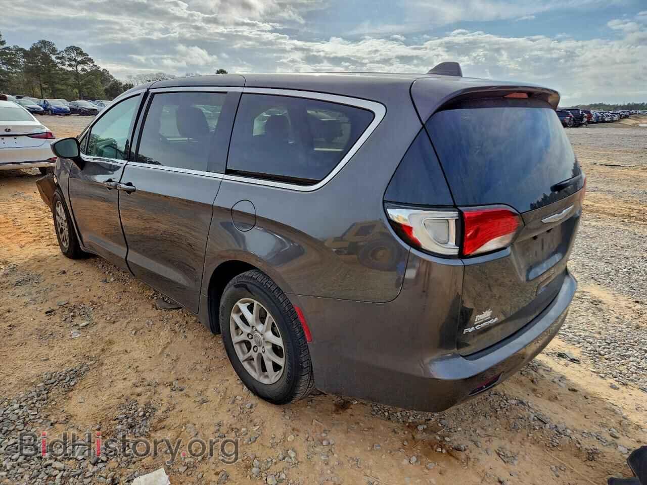 2017 CHRYSLER PACIFICA - VIN: 2C4RC1DGXHR571914 - Фото 2