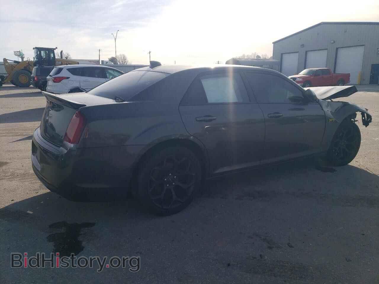 2019 CHRYSLER 300 - VIN: 2C3CCABG9KH628680 - Фото 3