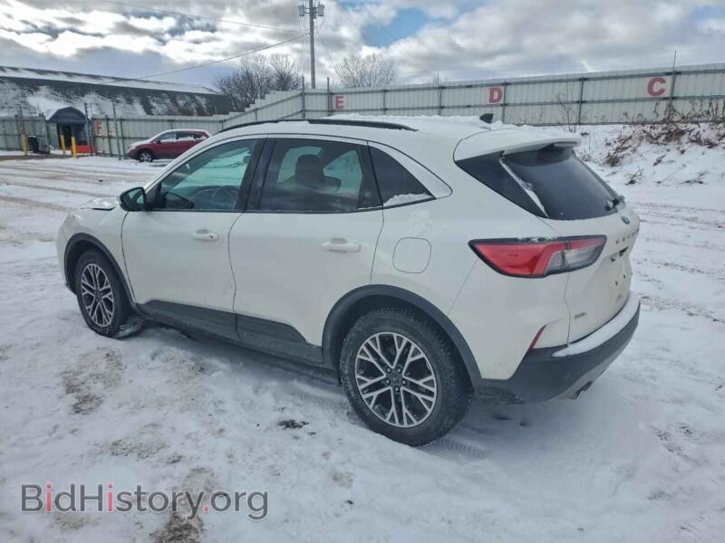 2020 Ford ESCAPE (VIN 1FMCU9H63LUC10079) — фото 2 из 13