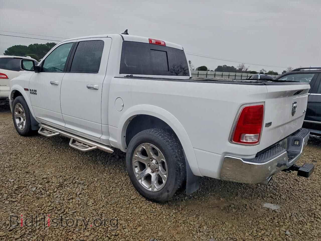 2018 RAM 1500 - VIN: 1C6RR7NM6JS256786 - Фото 2