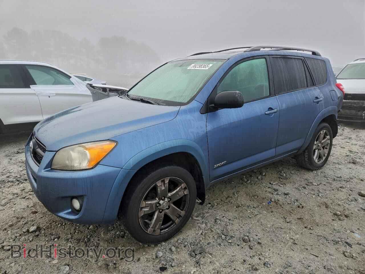 Photo JTMRF4DV1AD032503 - TOYOTA RAV4 2010