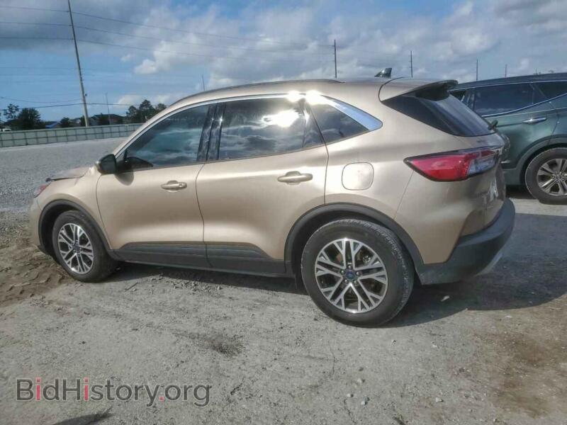 2020 Ford ESCAPE (VIN 1FMCU0H61LUA94070) — photo 2 of 15