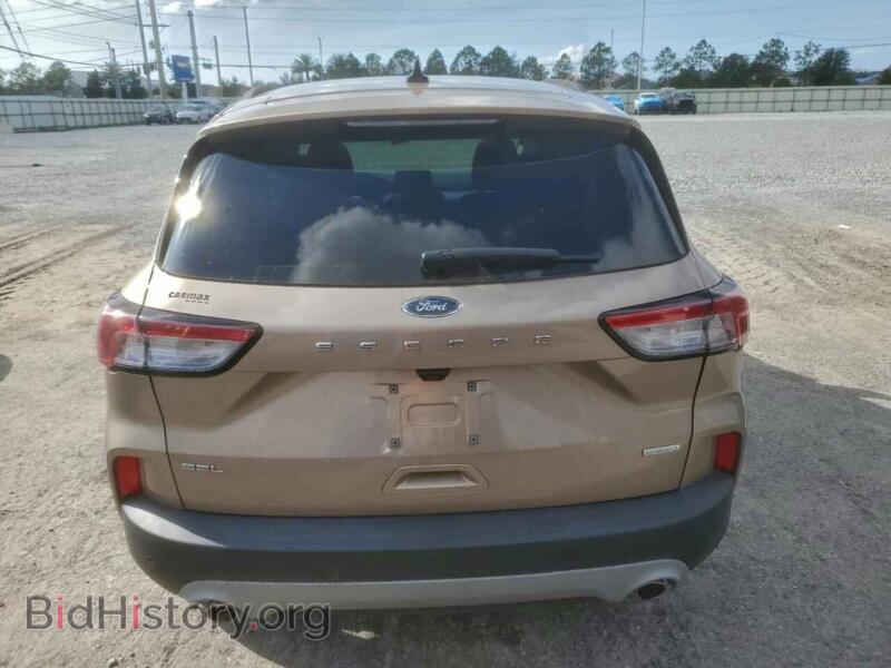 2020 Ford ESCAPE (VIN 1FMCU0H61LUA94070) — photo 6 of 15