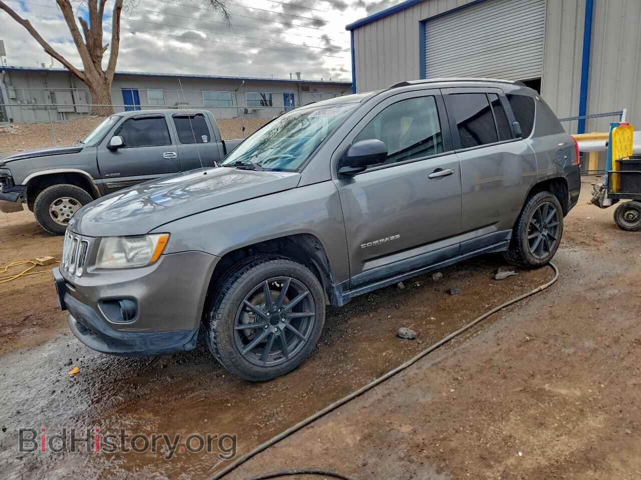 Photo 1J4NT5FB2BD230566 - JEEP COMPASS 2011