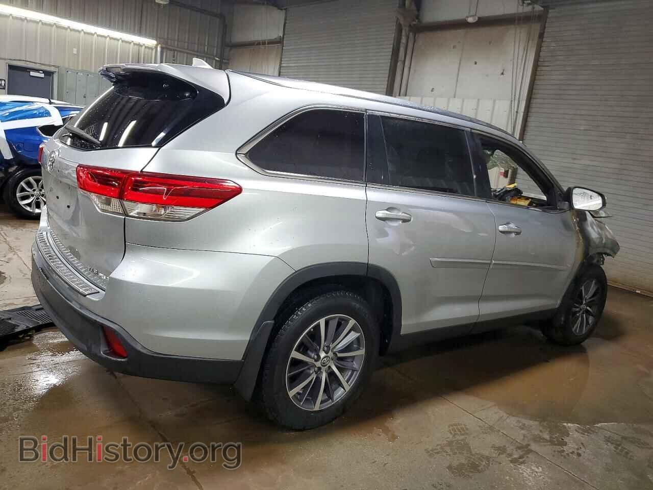 2019 TOYOTA HIGHLANDER - VIN: 5TDJZRFH3KS612432 - Фото 3