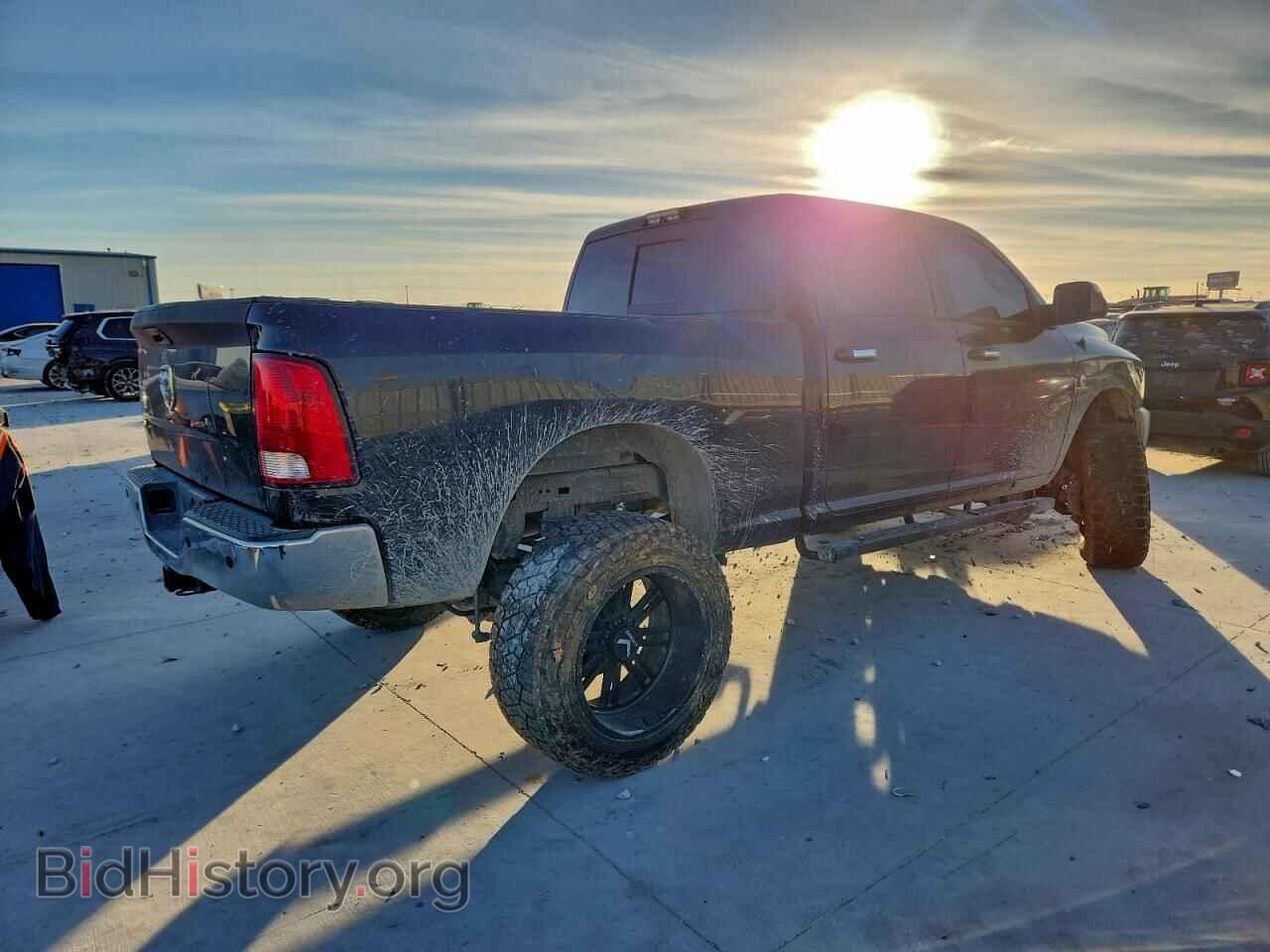 2017 RAM All Models - VIN: 3C6UR5DL5HG755619 - Photo 3