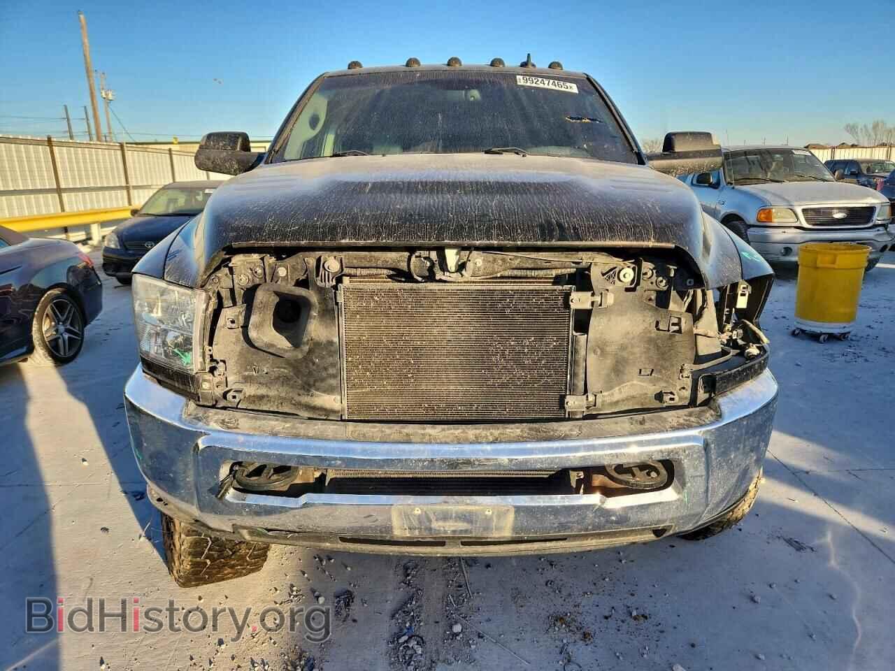 2017 RAM All Models - VIN: 3C6UR5DL5HG755619 - Photo 5
