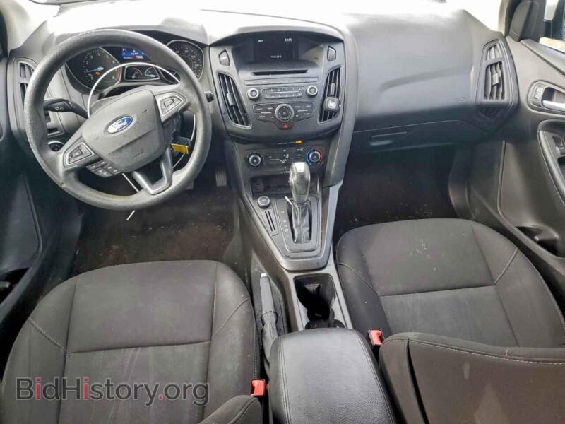 2016 Ford FOCUS (VIN 1FADP3K26GL239175) — photo 8 of 12