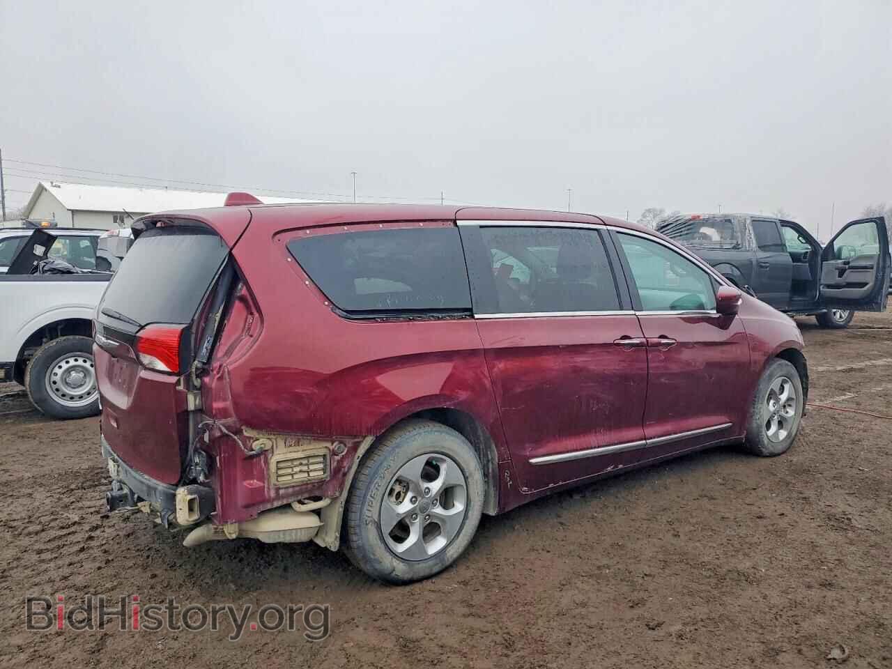 2017 CHRYSLER PACIFICA - VIN: 2C4RC1EG1HR643002 - Photo 3