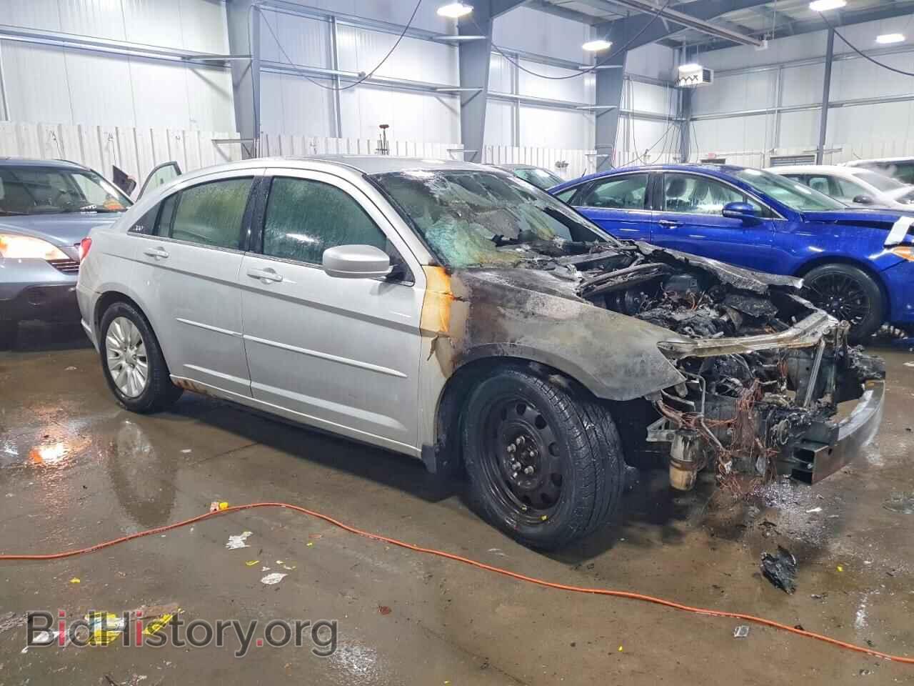2011 CHRYSLER 200 - VIN: 1C3BC4FB3BN566681 - Photo 4