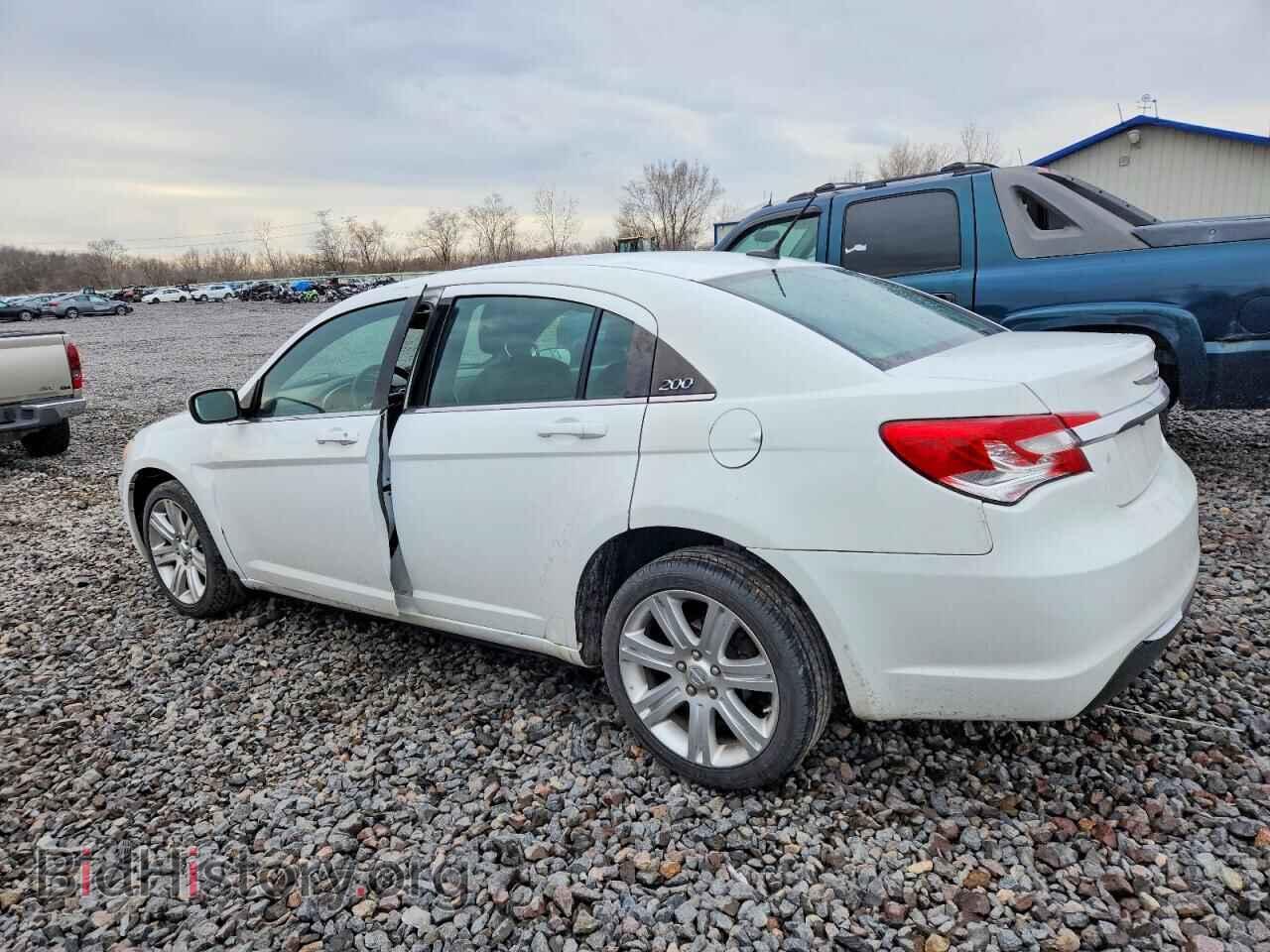 2013 CHRYSLER 200 - VIN: 1C3CCBBB8DN652926 - Фото 2