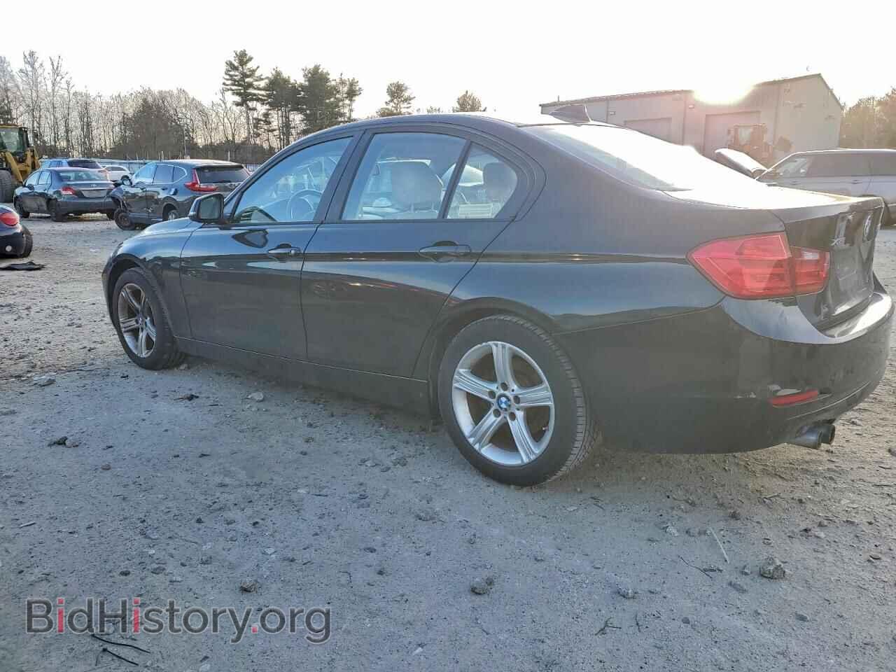 2013 BMW 3 SERIES - VIN: WBA3B5C51DF593802 - Фото 2