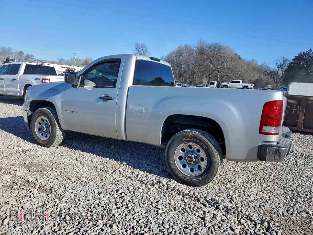 2011 GMC SIERRA - VIN: 1GTN1TEX1BZ109205 - Фото 2