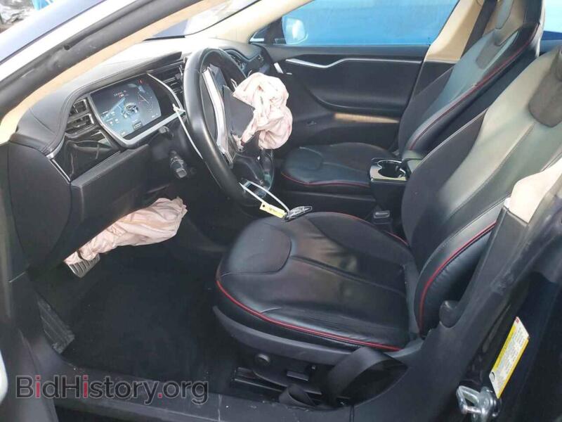 2013 Tesla MODEL S (VIN 5YJSA1DP8DFP06949) — фото 7 из 12