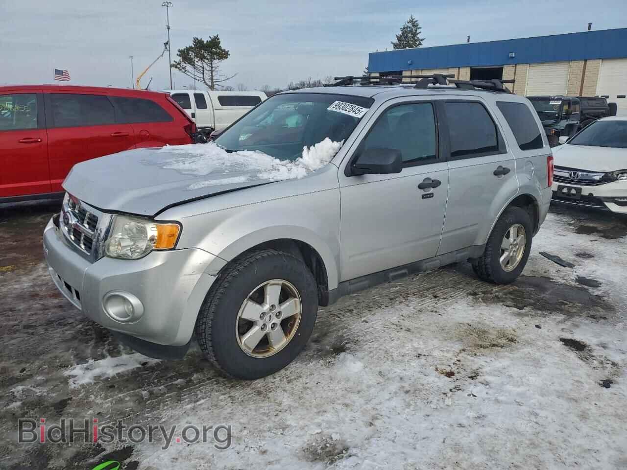 Фотография 1FMCU0D77BKA43472 - FORD ESCAPE 2011