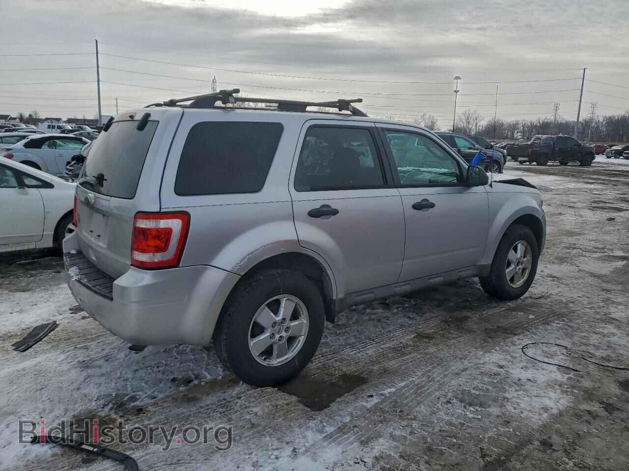 2011 FORD ESCAPE - VIN: 1FMCU0D77BKA43472 - Фото 3