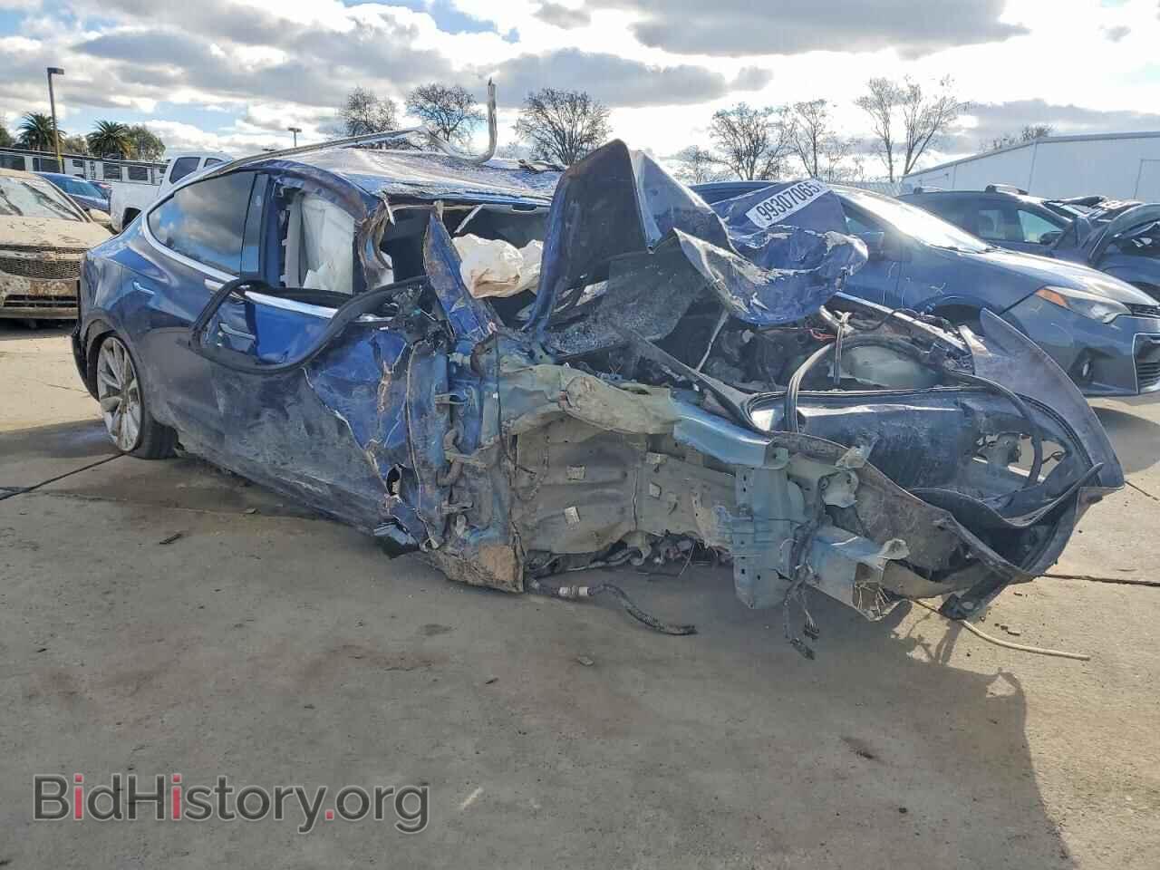 2018 TESLA MODEL 3 - VIN: 5YJ3E1EA1JF040256 - Photo 4