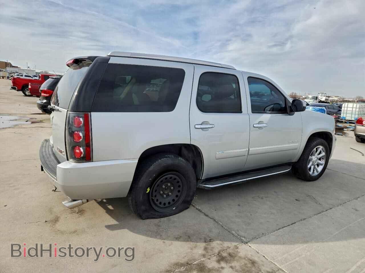 2012 GMC YUKON - VIN: 1GKS2EEF1CR325712 - Фото 3