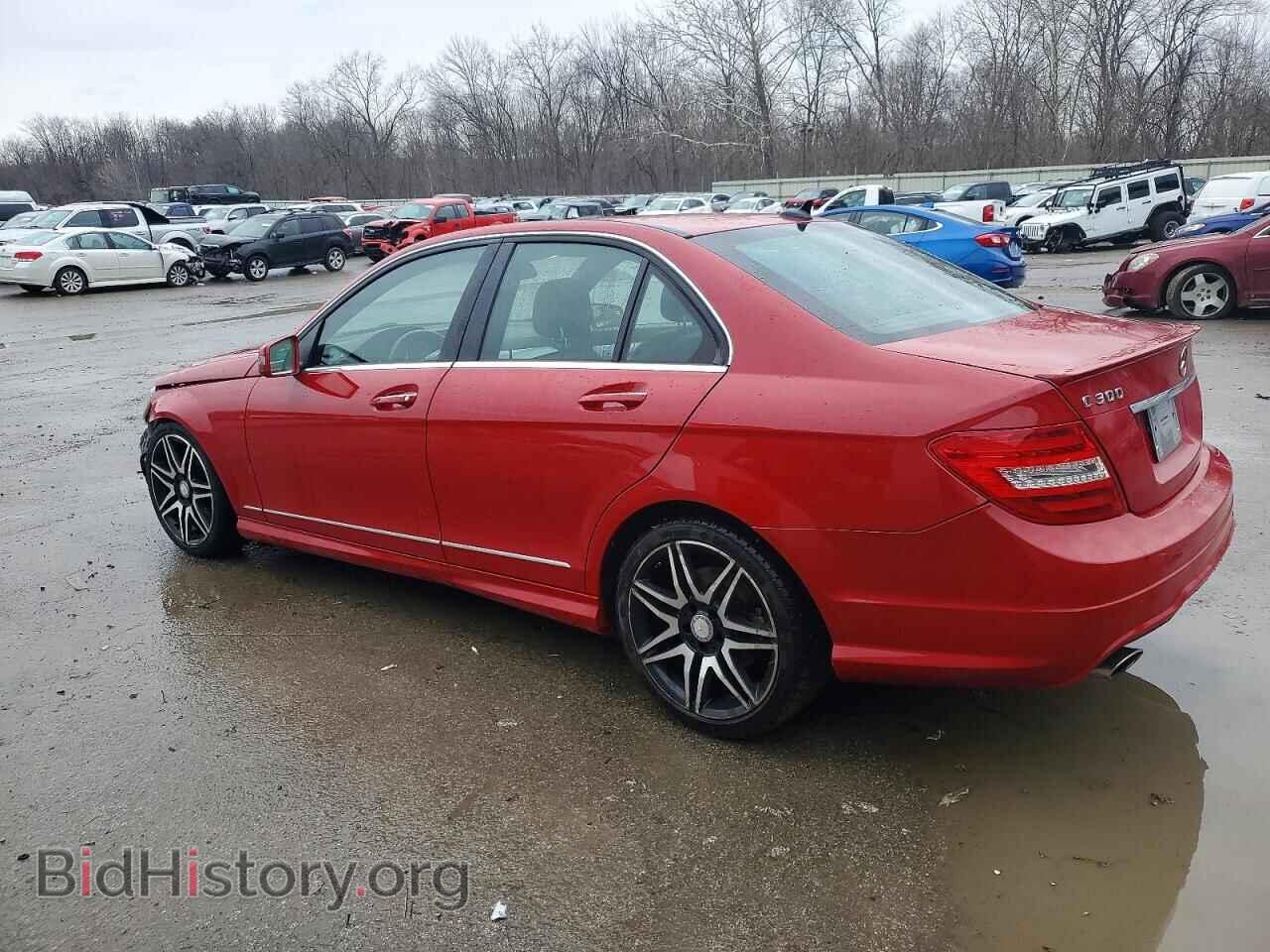 2013 MERCEDES-BENZ C-CLASS - VIN: WDDGF8AB2DG053202 - Фото 2