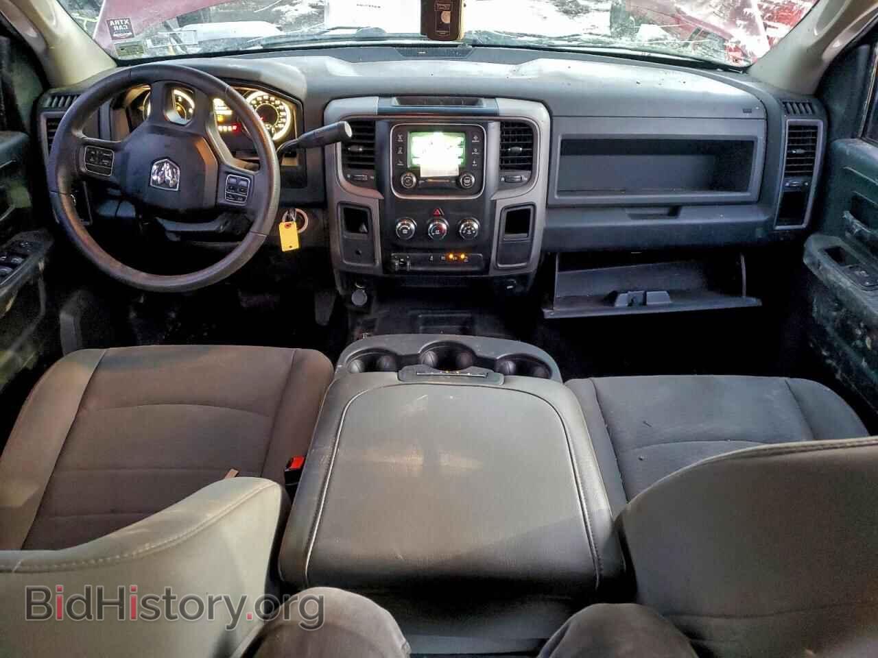 2017 RAM All Models - VIN: 3C6UR5CL1HG781779 - Photo 8