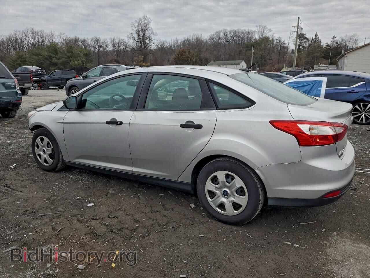 2013 FORD FOCUS - VIN: 1FADP3E28DL166995 - Фото 2