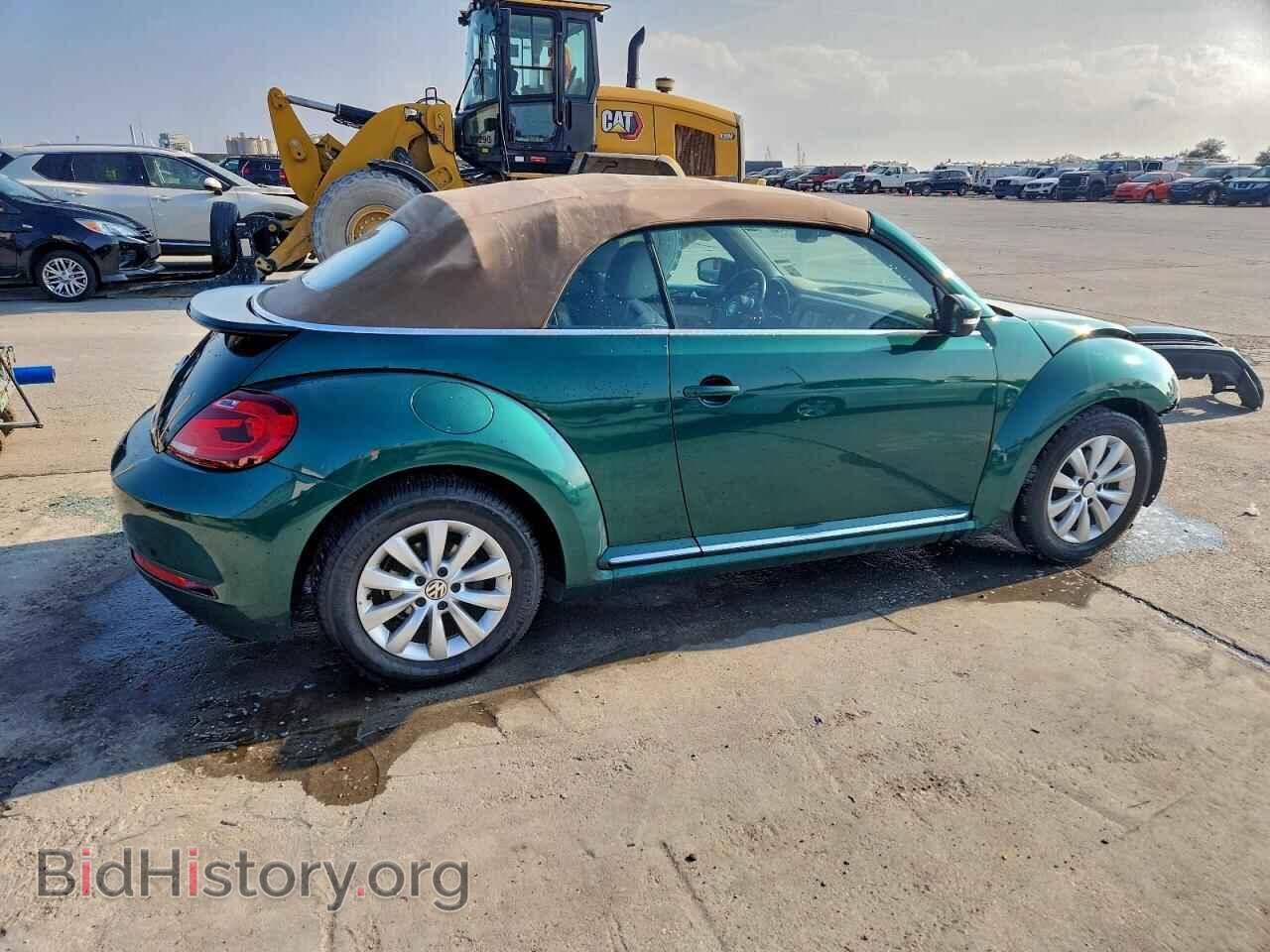 2017 VOLKSWAGEN BEETLE - VIN: 3VW517AT8HM804864 - Фото 3