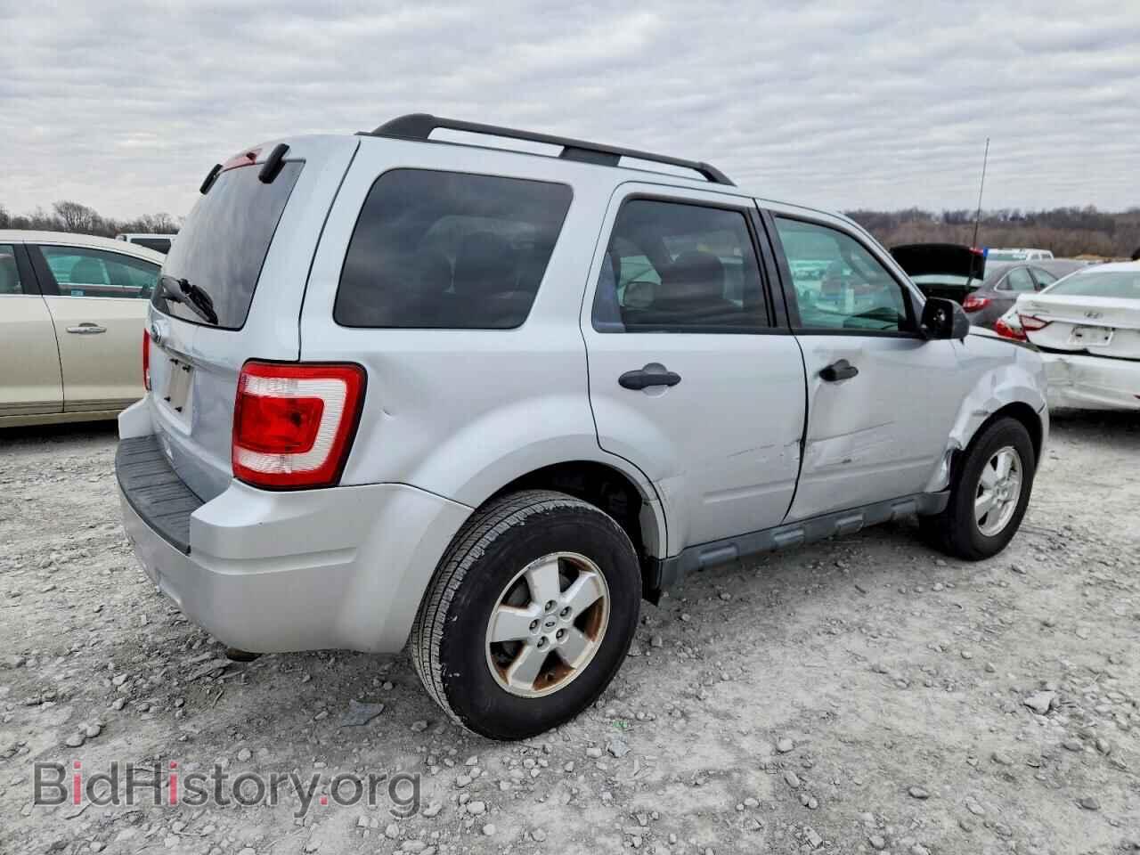 2011 FORD ESCAPE - VIN: 1FMCU0D7XBKA98126 - Фото 3