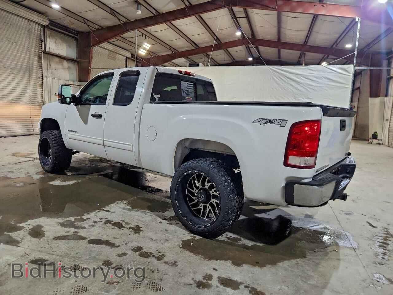 2013 GMC SIERRA - VIN: 1GTR2VE75DZ374982 - Фото 2