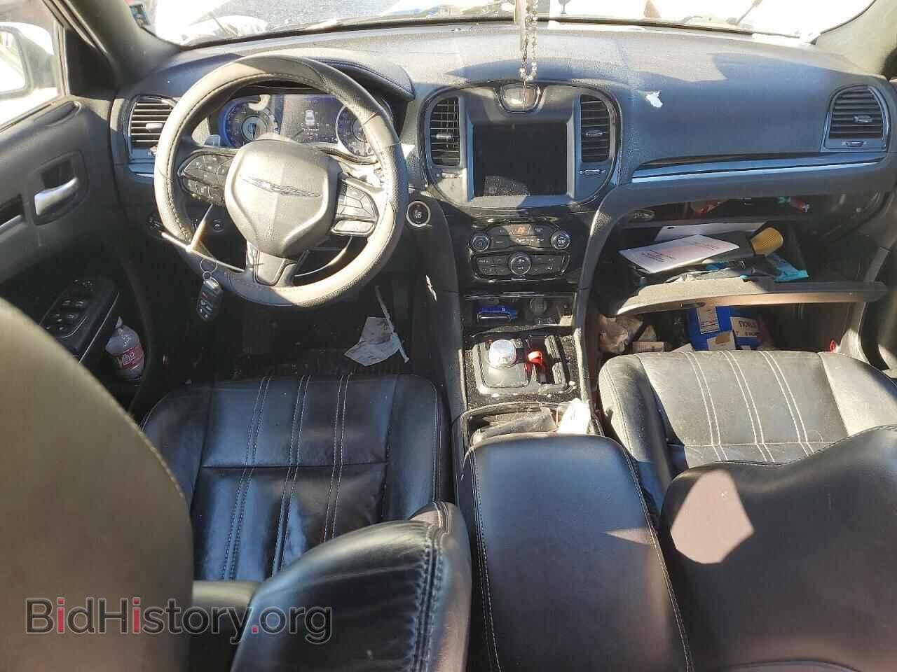 2018 CHRYSLER 300 - VIN: 2C3CCABG4JH244496 - Фото 8
