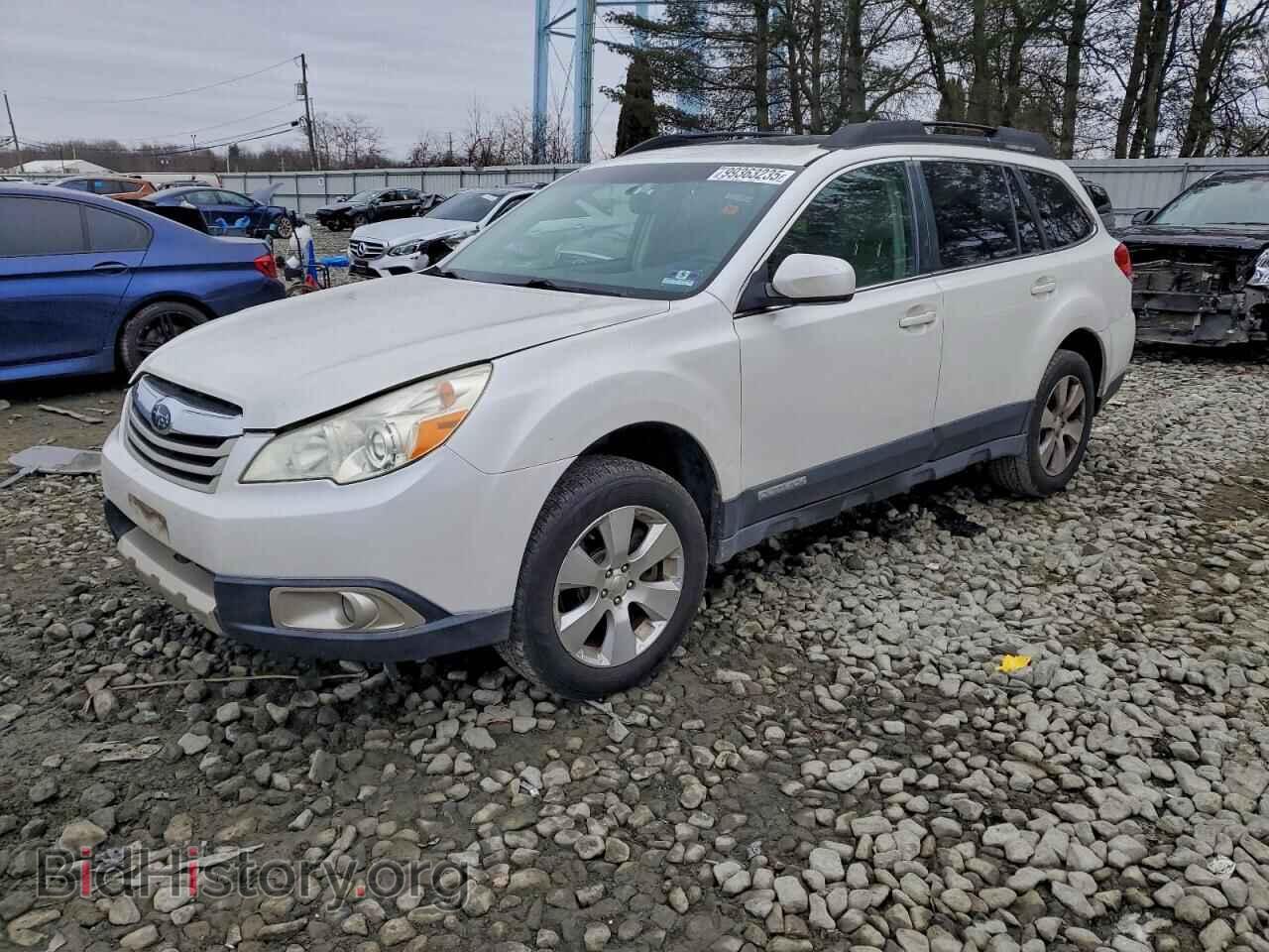 Photo 4S4BRDLC8B2354086 - SUBARU OUTBACK 2011