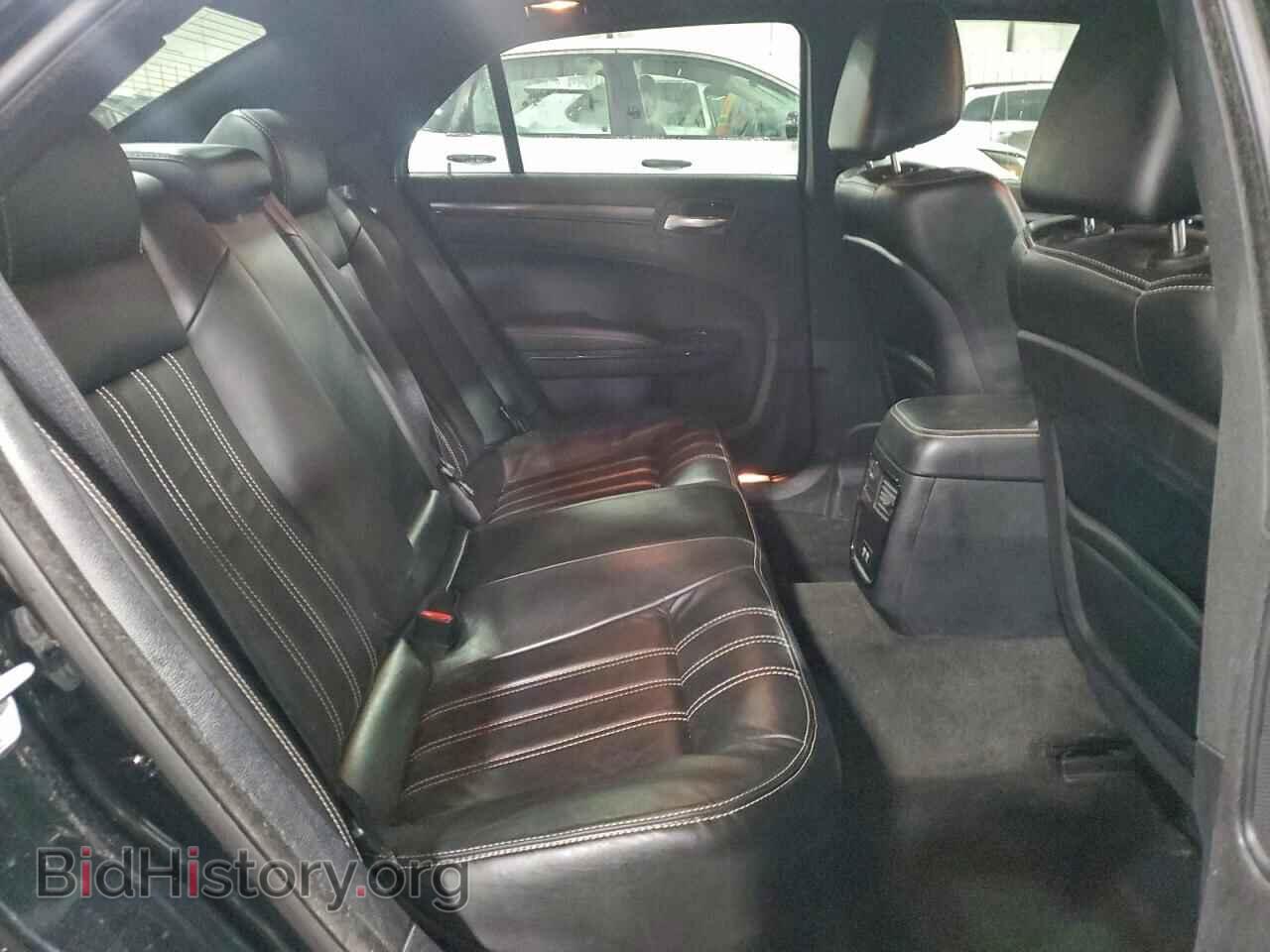 2016 CHRYSLER 300 - VIN: 2C3CCAGG8GH208943 - Фото 10