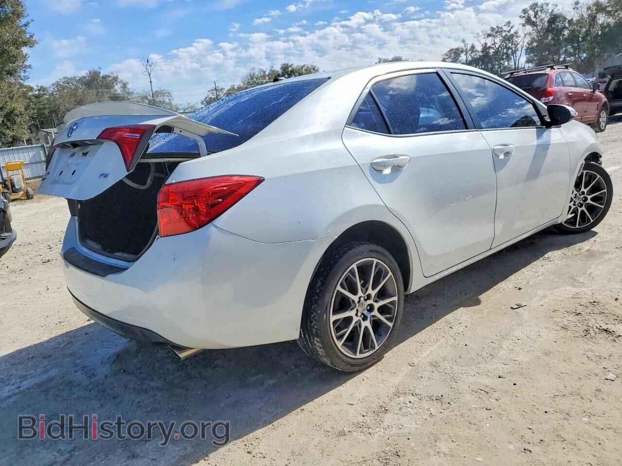 2017 TOYOTA COROLLA - VIN: 5YFBURHE5HP627988 - Фото 3