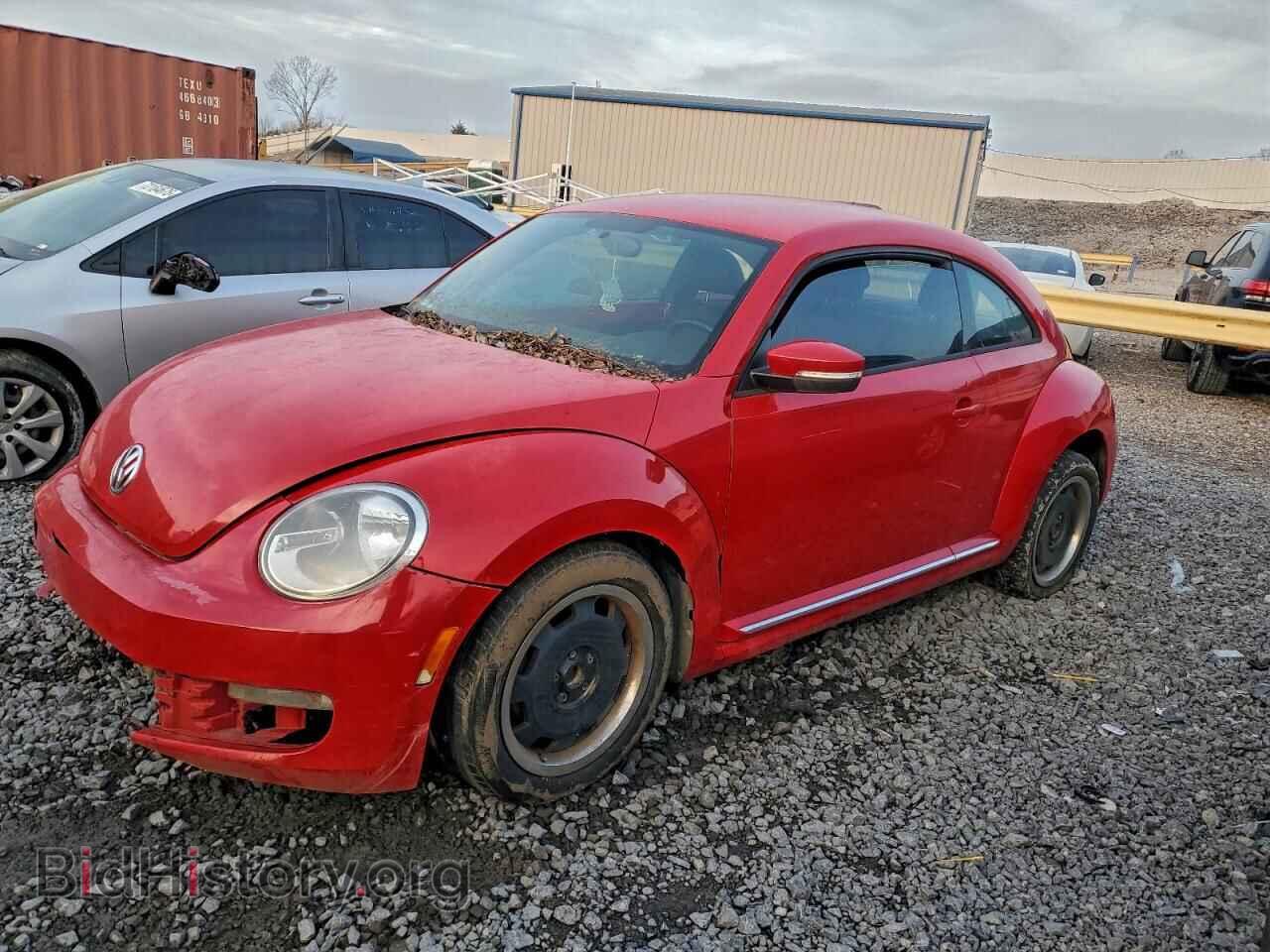 Photo 3VWJX7ATXCM611900 - VOLKSWAGEN BEETLE 2012