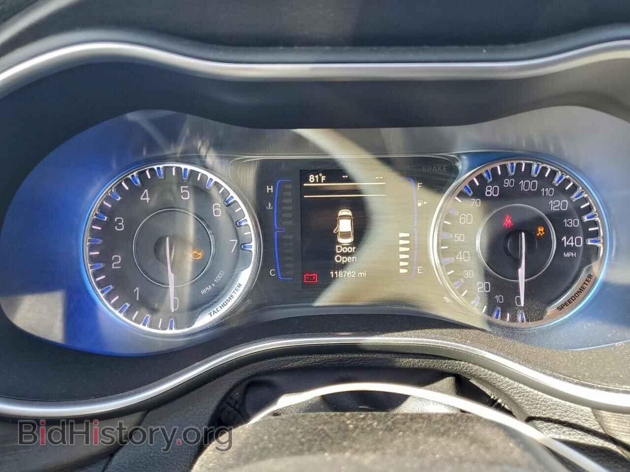 2016 CHRYSLER 200 - VIN: 1C3CCCAB8GN108129 - Фото 9