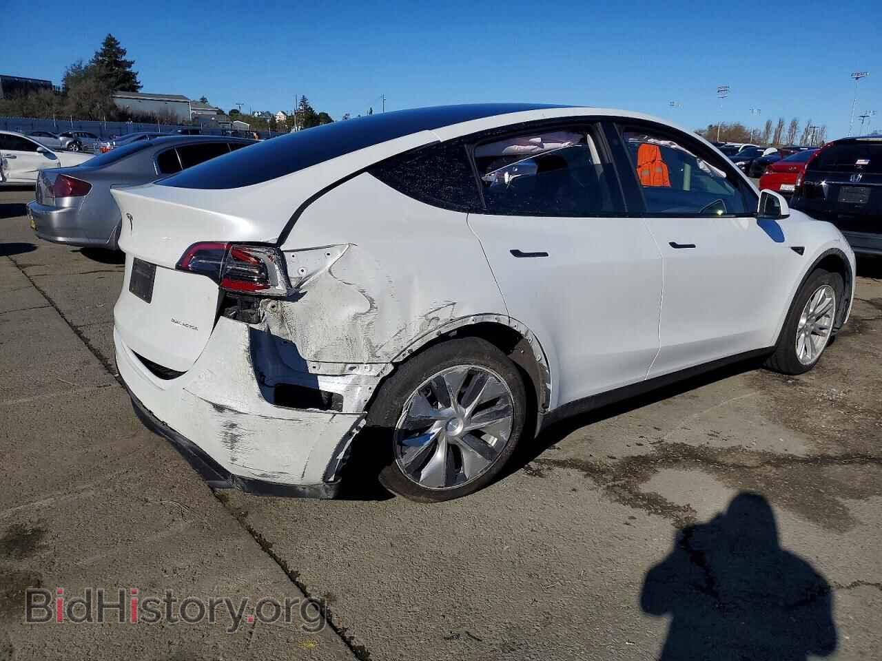 2023 TESLA MODEL Y - VIN: 7SAYGDEEXPF683852 - Photo 3