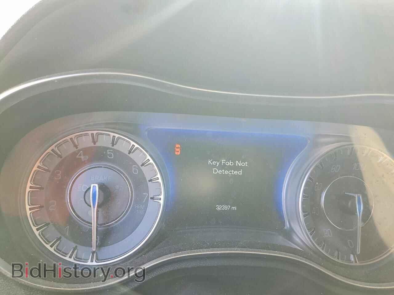 2020 CHRYSLER 300 - VIN: 2C3CCARG1LH233688 - Фото 9