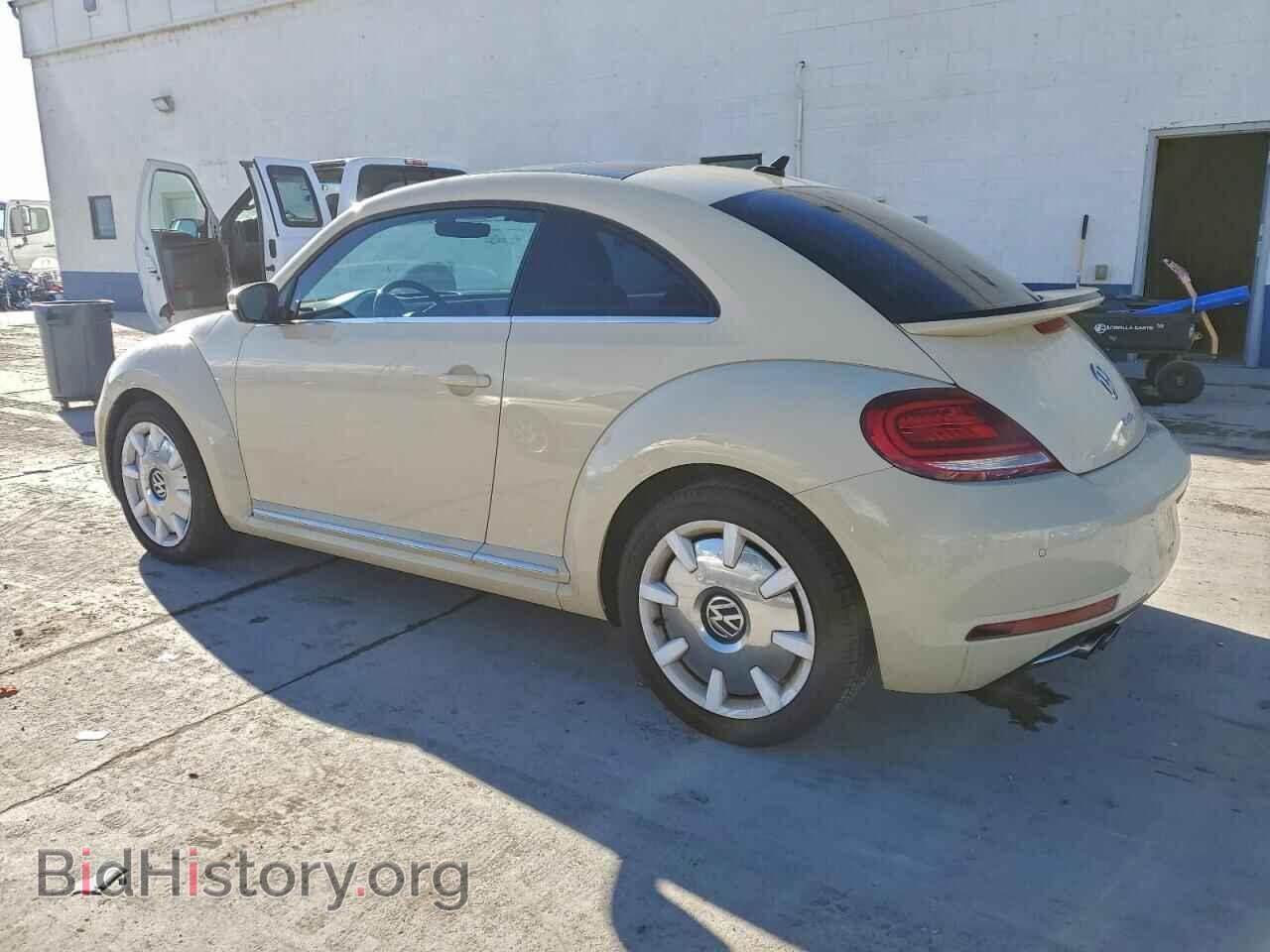 2019 VOLKSWAGEN BEETLE - VIN: 3VWFD7AT8KM719087 - Photo 2