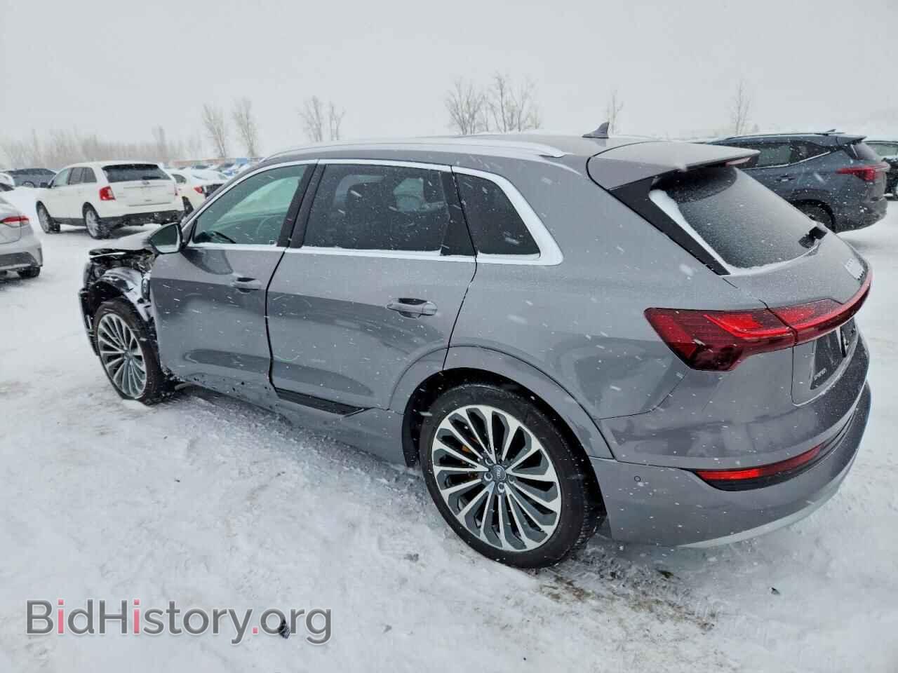 2019 AUDI E-TRON - VIN: WA1VAAGE0KB008742 - Фото 2