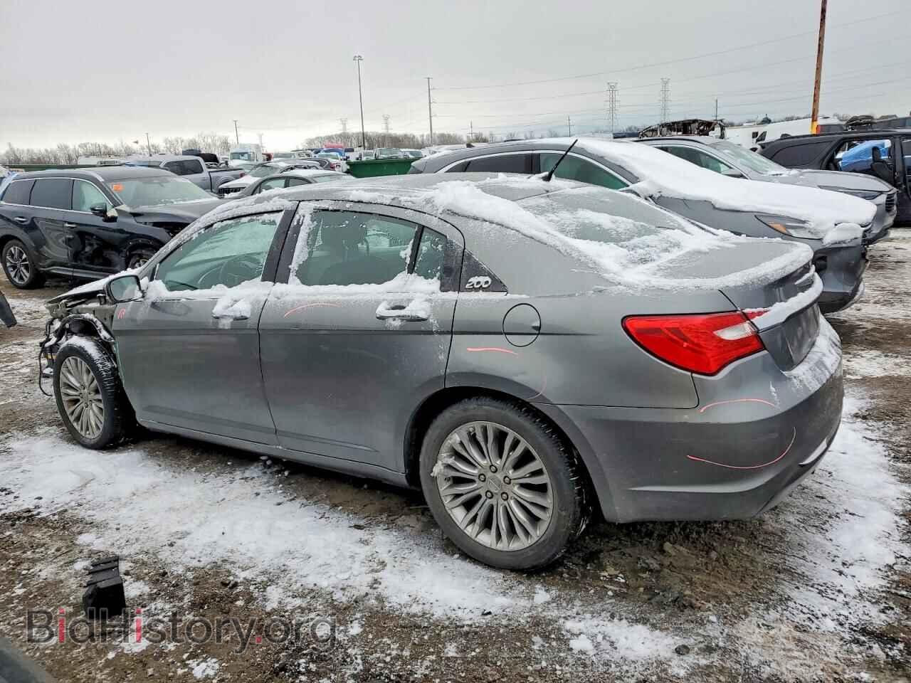 2013 CHRYSLER 200 - VIN: 1C3CCBCG7DN520962 - Фото 2