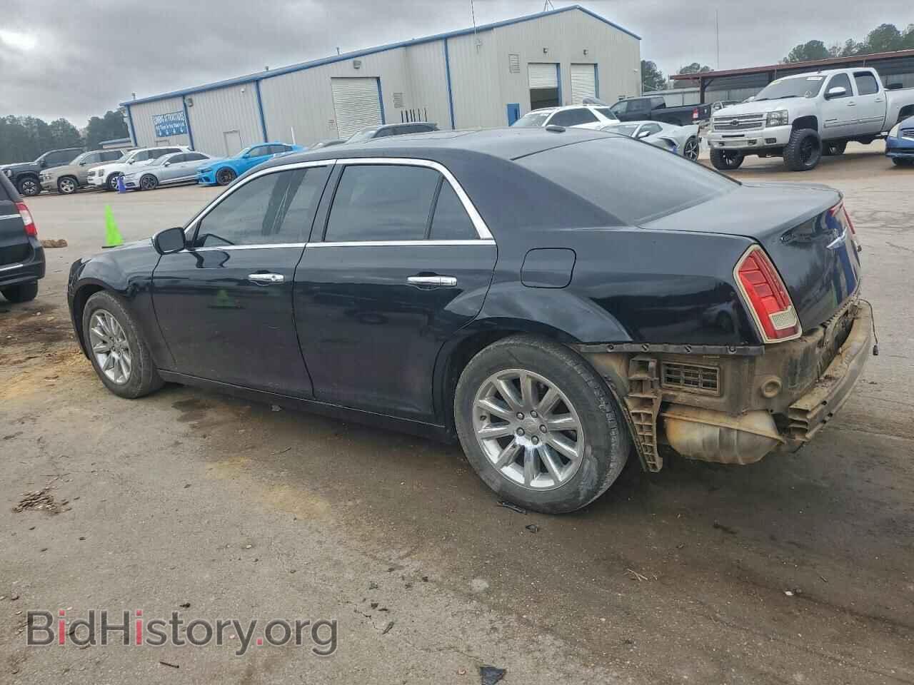 2012 CHRYSLER 300 - VIN: 2C3CCACG2CH207951 - Фото 2