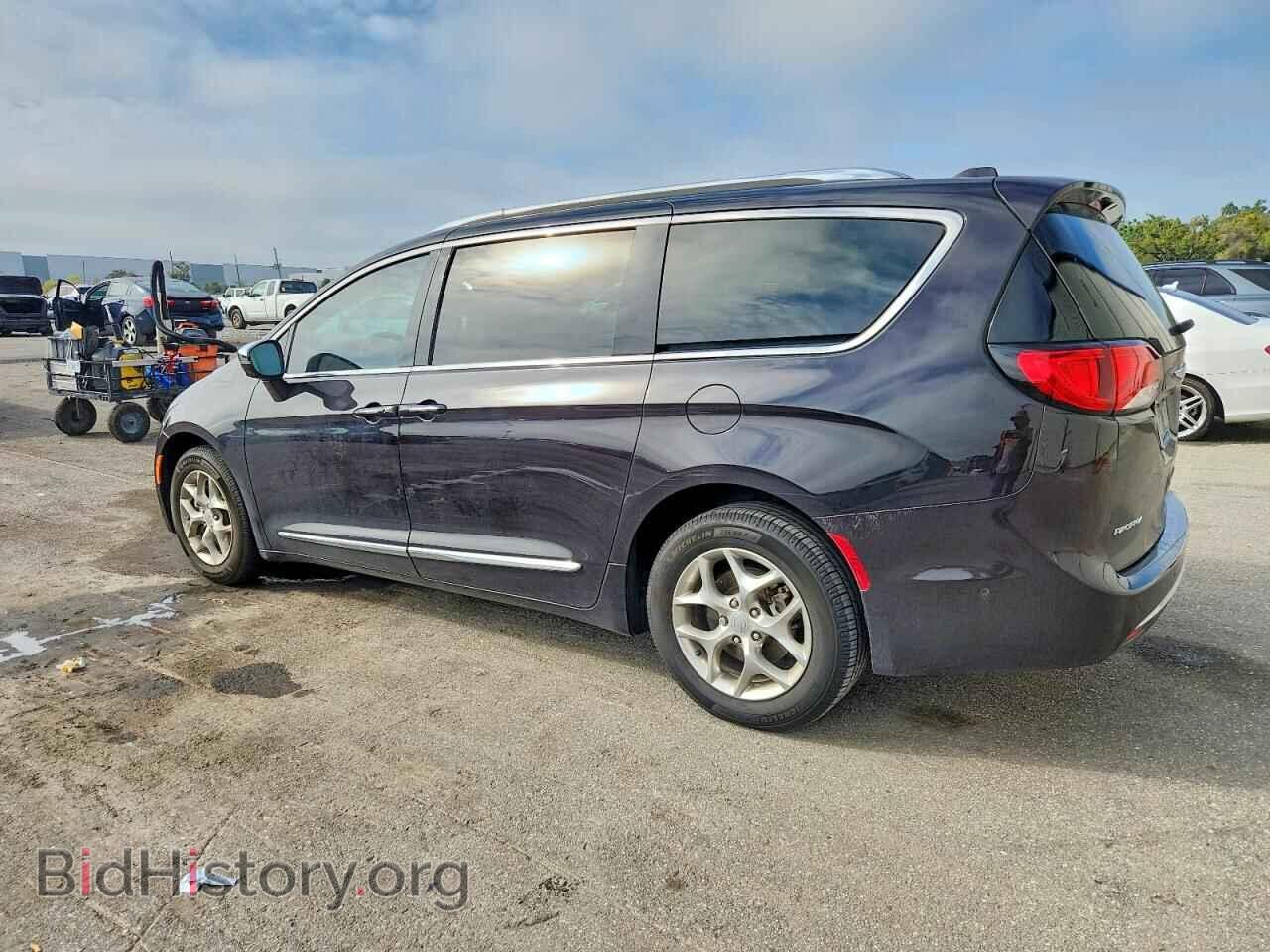 2017 CHRYSLER PACIFICA - VIN: 2C4RC1GG4HR634212 - Photo 2