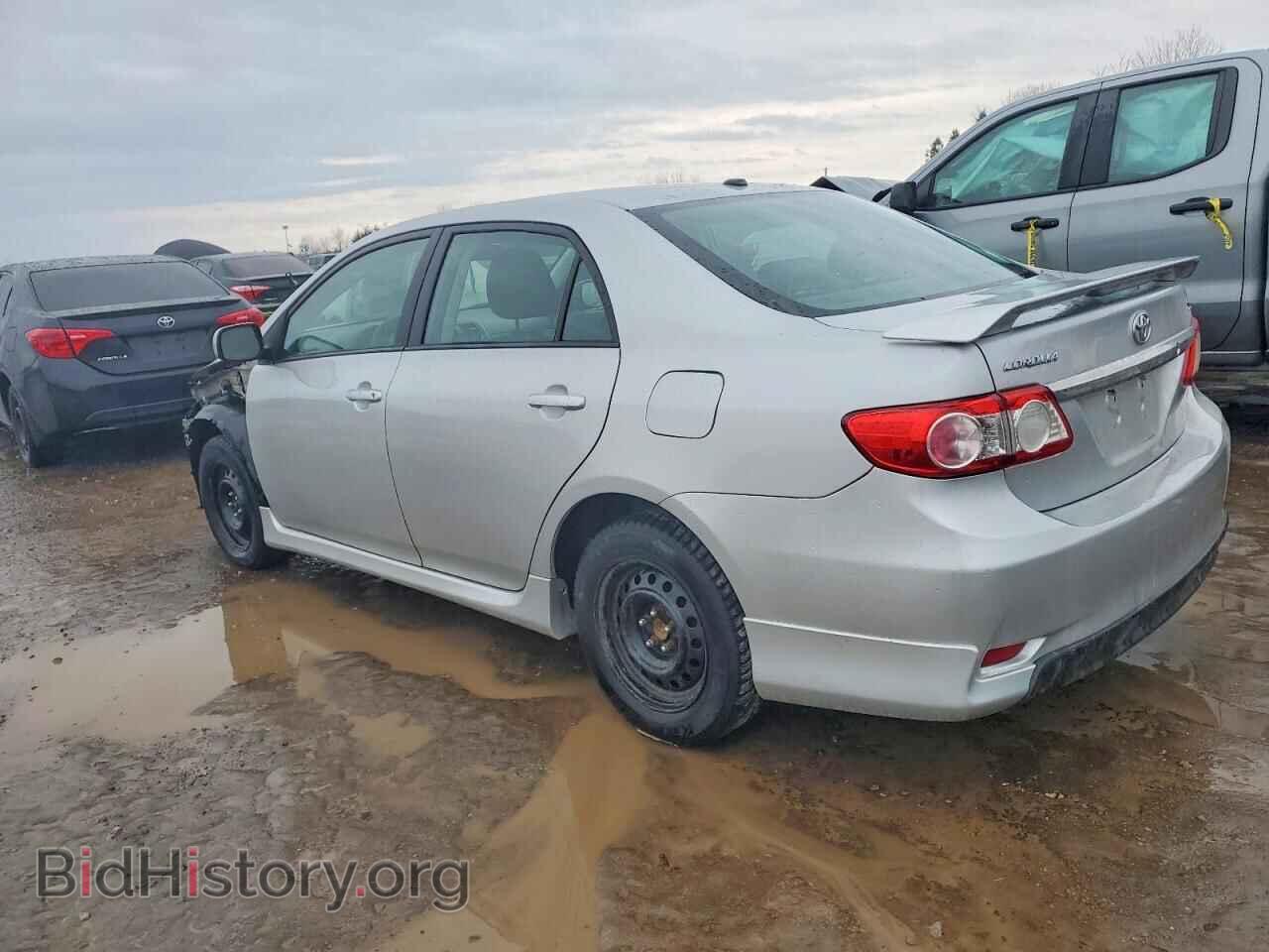 2011 TOYOTA COROLLA - VIN: 2T1BU4EE4BC753385 - Фото 2