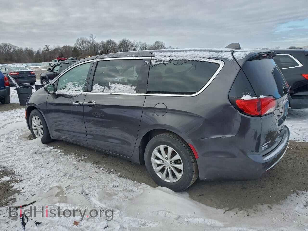 2018 CHRYSLER PACIFICA - VIN: 2C4RC1FG6JR339815 - Фото 2