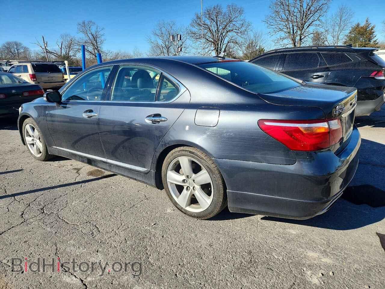 2011 LEXUS LS460 - VIN: JTHBL5EF2B5106626 - Photo 2