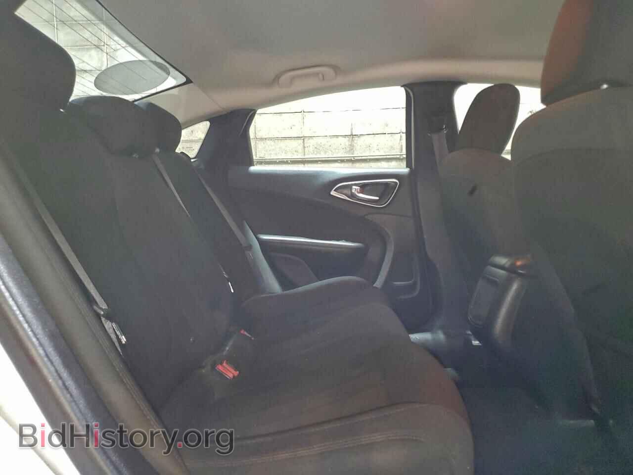 2016 CHRYSLER 200 - VIN: 1C3CCCABXGN126504 - Фото 10